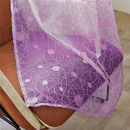 Lila Voile-Gardine mit Vogelmotiv