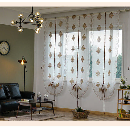 Elegante Raffgardine mit barocker Stickerei