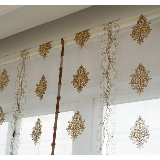 Elegante Raffgardine mit barocker Stickerei