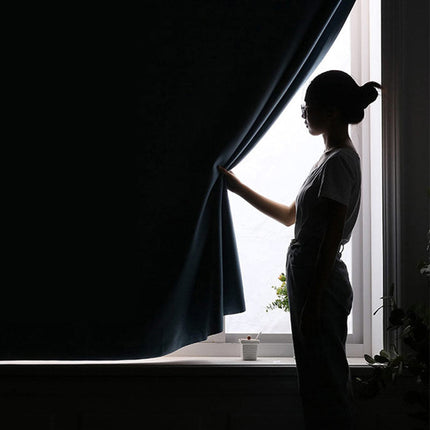 Verdunkelungsvorhang mit Klettband ohne Bohren