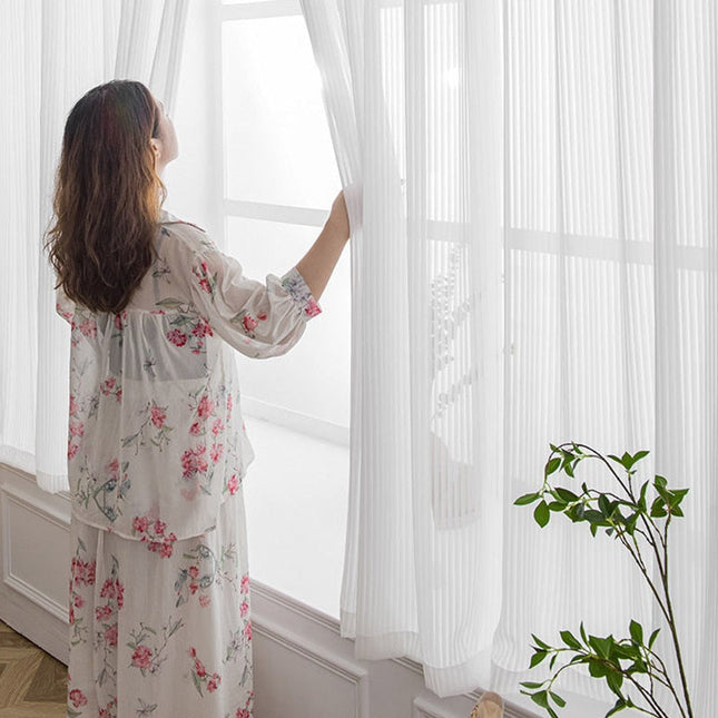 Gardine Aquilaria mit praktischem Klettverschluss