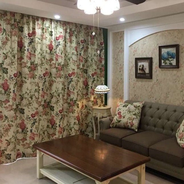 Verdunkelungsvorhang im Landhausstil mit Blumen