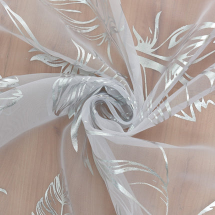 Voile Vorhang mit goldenem Federmuster