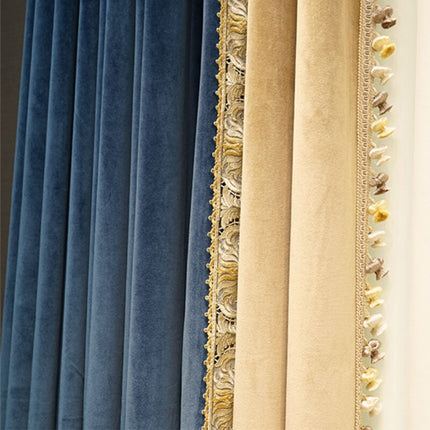 Edler Samt-Verdunkelungsvorhang mit Bommelborte