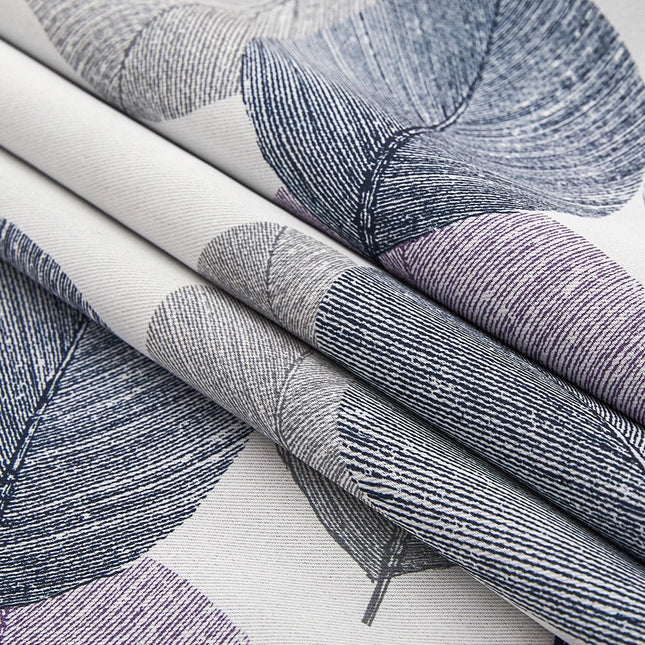 Verdunkelungsvorhang mit violettem Blättermuster