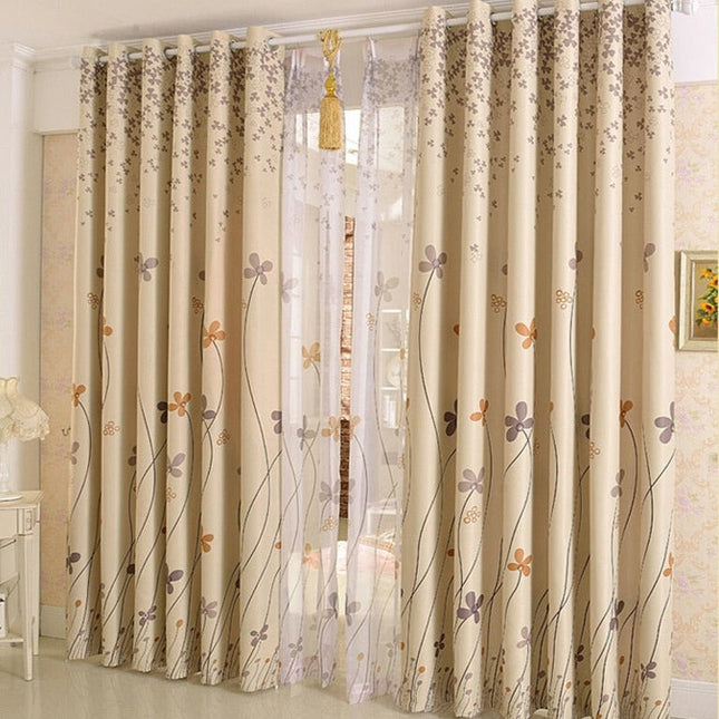 Verdunkelungsvorhang mit abstraktem Blumenmuster