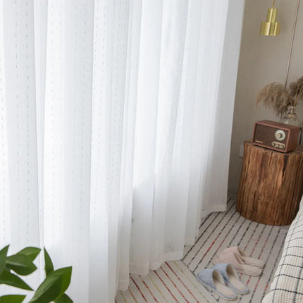 Voile-Gardine mit feiner Punkt-Stickerei