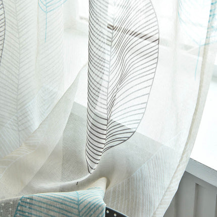 Transparente Gardine mit dezentem Blattmuster