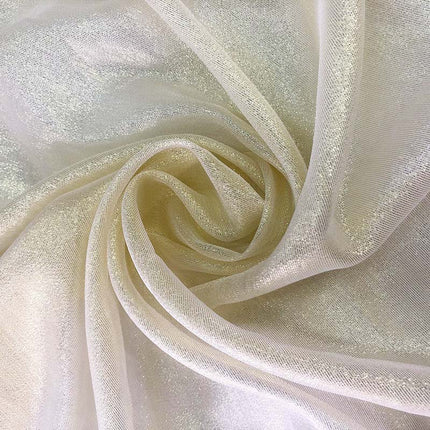 Schimmernde Gardine mit feinem Glitzereffekt