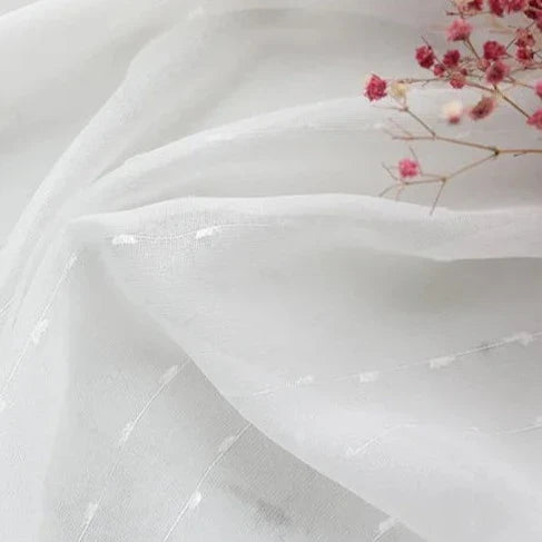Voile-Gardine mit feiner Punkt-Stickerei