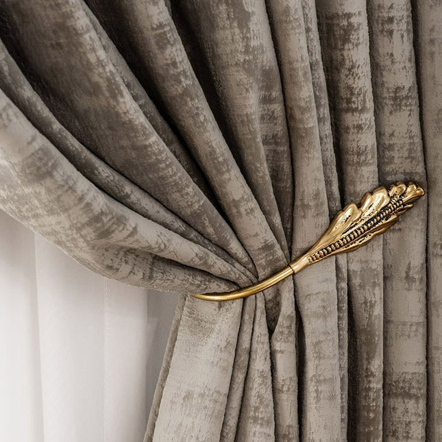 Edler Verdunkelungsvorhang in schwerer Samtoptik