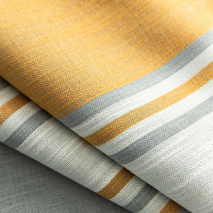 Gestreifter Vorhang in moderner Leinenoptik