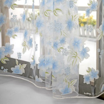 Gardine mit floralem Muster 3D-Optik