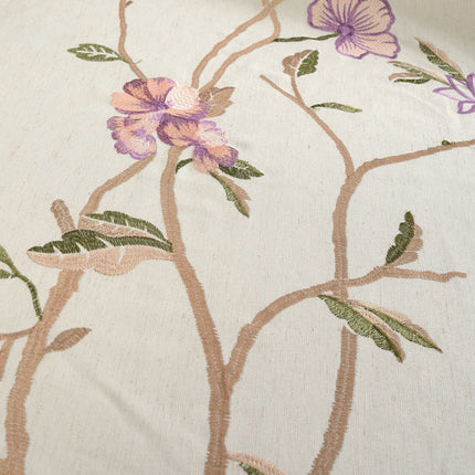 Vorhang Tua mit gestickten Blütenzweigen