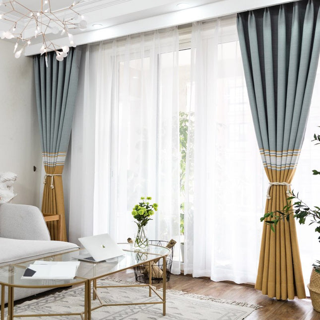 Gestreifter Vorhang in moderner Leinenoptik