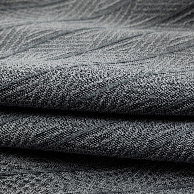 Strukturierter Verdunkelungsvorhang in modernem Grau