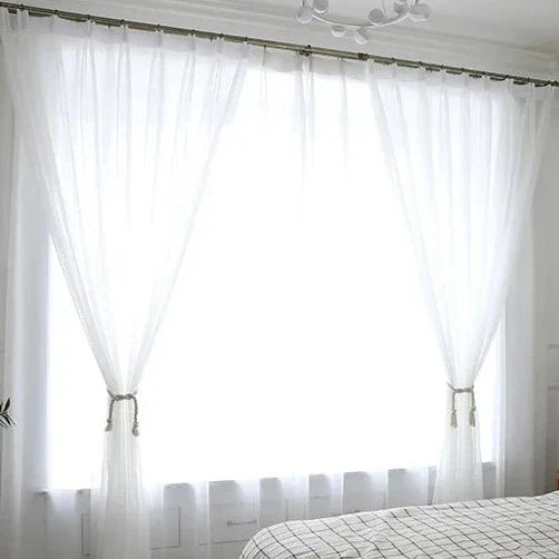 Voile-Gardine mit feiner Punkt-Stickerei