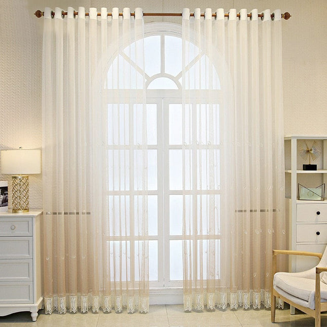 Transparente Gardine mit Fransenborte Boho-Stil