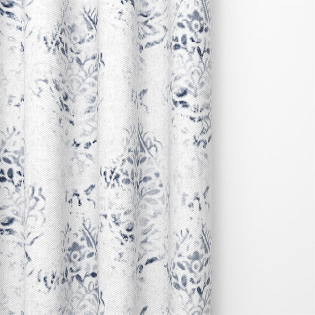 Eleganter Vorhang mit abstraktem Muster