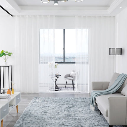 Transparente Gardine in natürlicher Leinenoptik