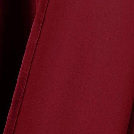 Schwerer Samtvorhang mit praktischen Schlaufen