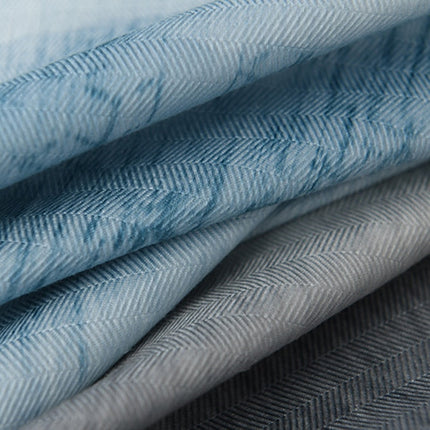 Vorhang mit modernem Fischgrätmuster