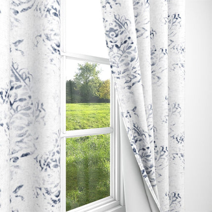 Eleganter Vorhang mit abstraktem Muster