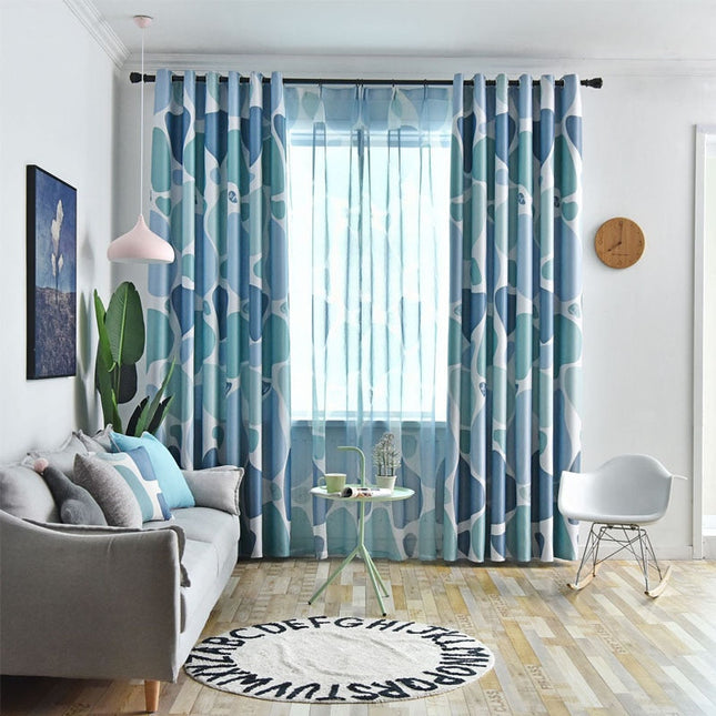 Moderner Verdunkelungsvorhang mit abstraktem Muster