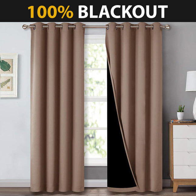 Akustikvorhang Dunkelbeige für optimalen Schallschutz