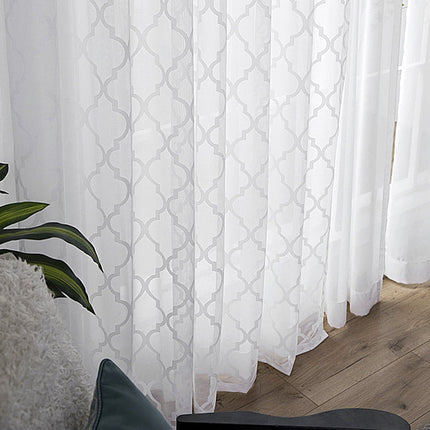 Gardine mit marokkanischem Gittermuster