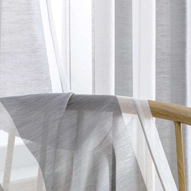 Gardine mit vertikalen Streifen Grau