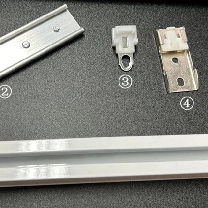 Stabile Gardinenschiene für Deckenmontage