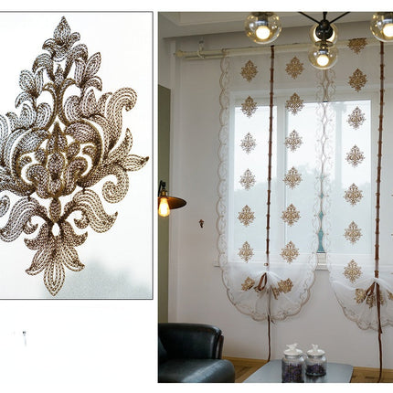 Elegante Raffgardine mit barocker Stickerei