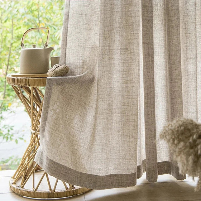 Beige Voile-Gardine mit Bordüre