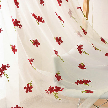 Voile Gardine mit feiner Blumenstickerei