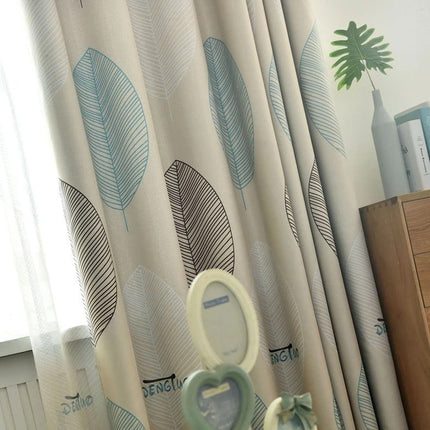 Verdunkelungsvorhang mit Ösen und Blattmuster