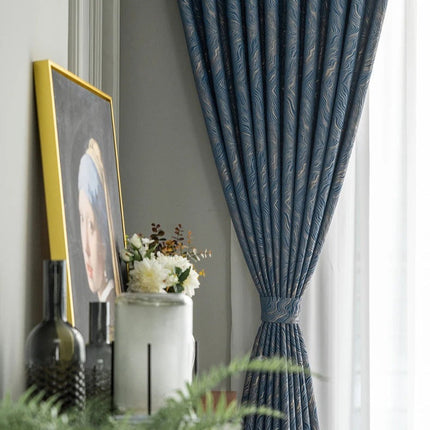 Nachtblauer Verdunkelungsvorhang mit feiner Struktur