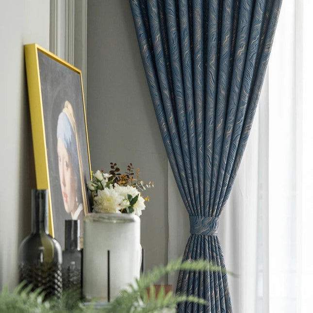 Nachtblauer Verdunkelungsvorhang mit feiner Struktur