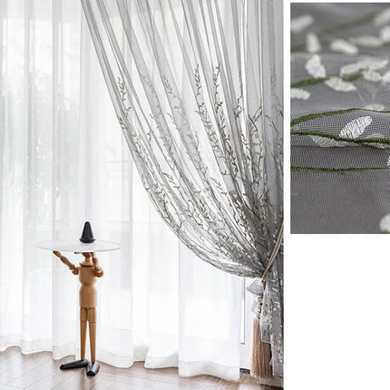 Gardine bestickt mit Zweigen Muster