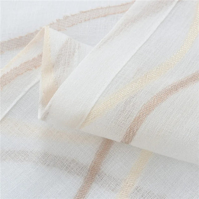 Gardine mit gewelltem Linienmuster modern