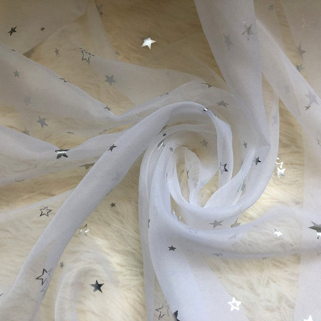 Gardine mit silbernen Sternen fürs Kinderzimmer