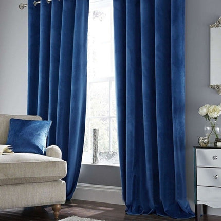 Verdunkelungsvorhang aus Samt in Blau