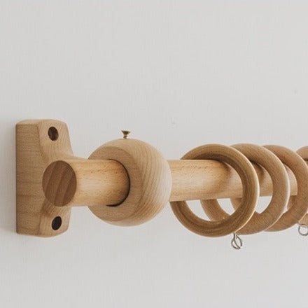 Gardinenstange aus Holz Natur
